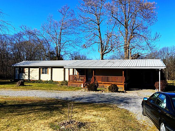 2nd image of 111 Oak Dale Ln