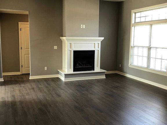 2nd image of 5808 Neptune Dr