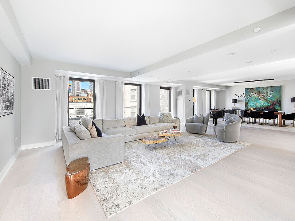 1st image of 55 W 17th St #1402