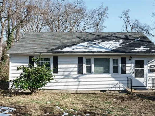 2004 Oakwood Ln, Henrico, VA 23228