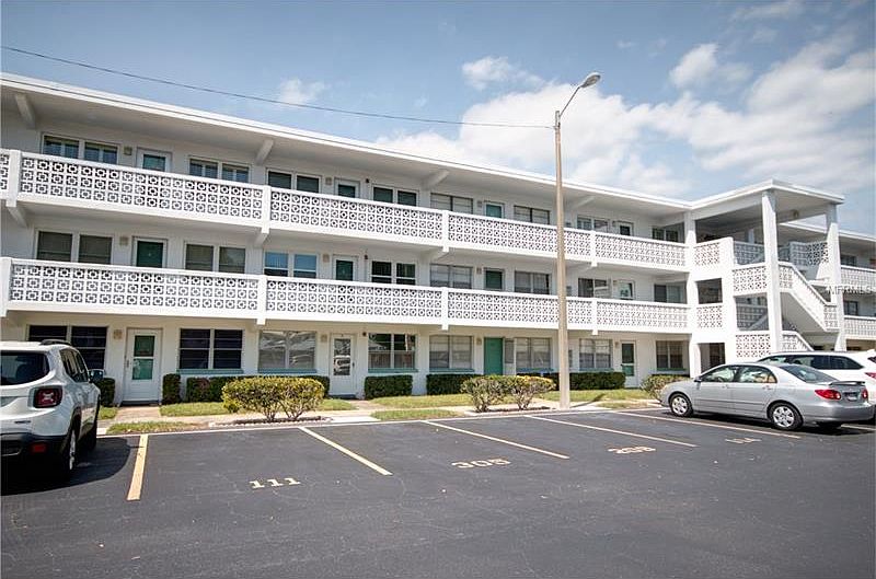 1st image of 1051 79th Ave N APT 211