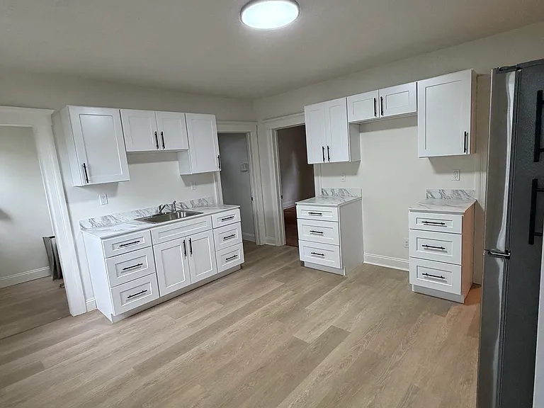25 Lorenzo St #1 — Photo 9