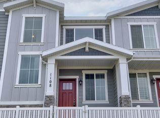 1108 W Emerald Pools Ln, Bluffdale, UT 84065