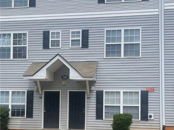 136 University Village Dr APT C, Central, SC 29630