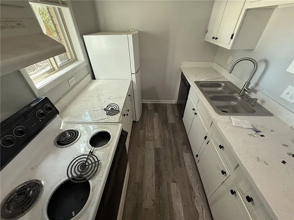 2 bed, 748 sqft, $1,000 — Photo 2
