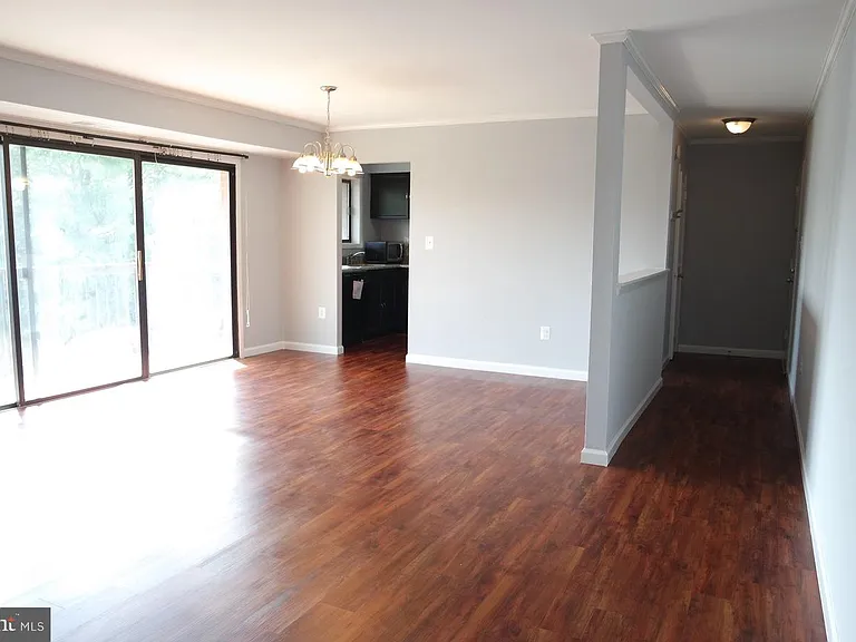 3240 S 28th St #302 — Photo 6