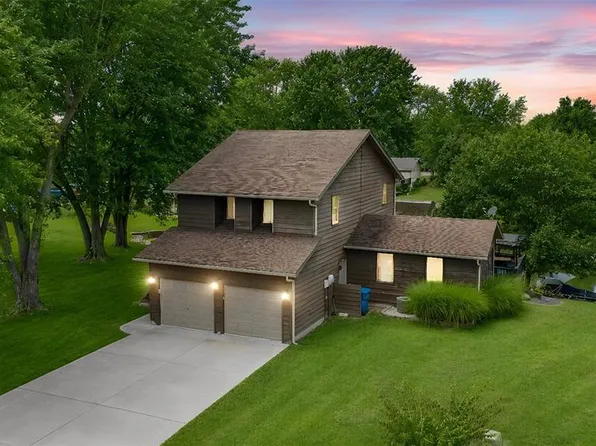326 Deepwater Cir, Edwardsville, IL 62025