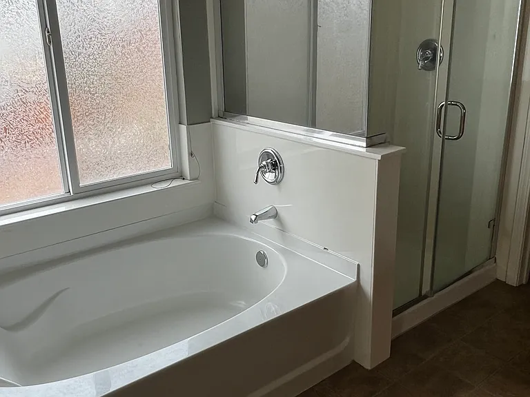 1020 Crown View Dr — Photo 10