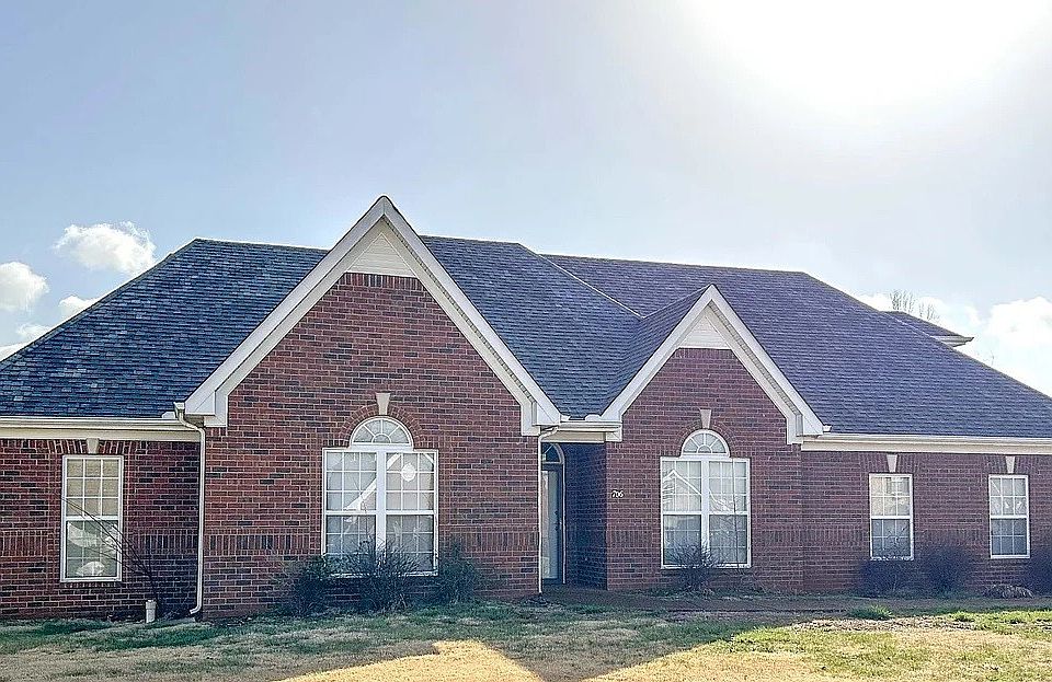 1st image of 706 Pearl Ct