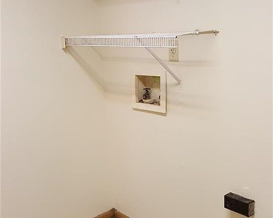 5th image of 1112 Wayne Ave #B