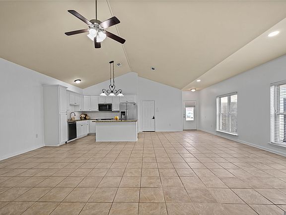 4th image of 15015 Banff Ct