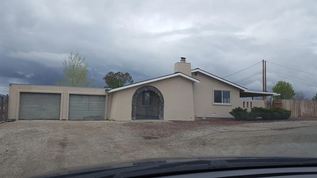 3 bed, 1688 sqft, $2,850 — Photo 1