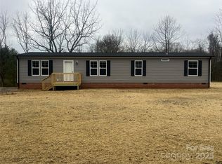 978 Pinnacle Church Rd, Nebo, NC 28761