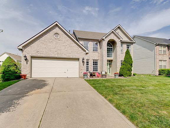 2nd image of 8371 Bent Oak Dr