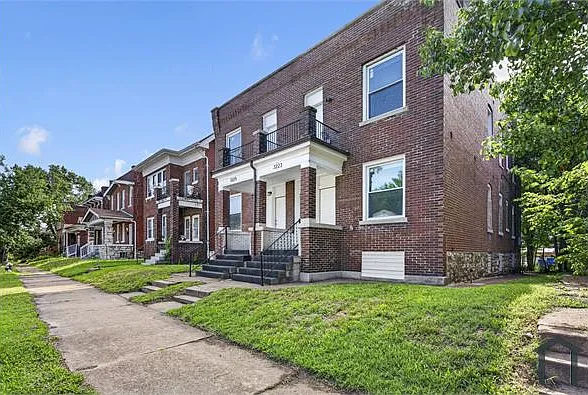 2 bed, $1,150 — Photo 3