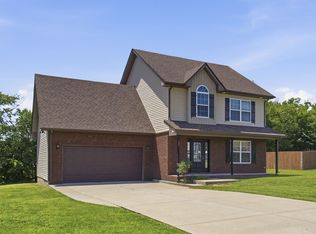 121 Pledge Ct, La Vergne, TN 37086
