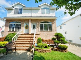 1071 Rensselaer Ave, Staten Island, NY 10309
