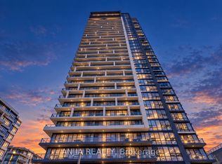 18 Water Walk Dr #2705, Markham, ON L3R 6L5