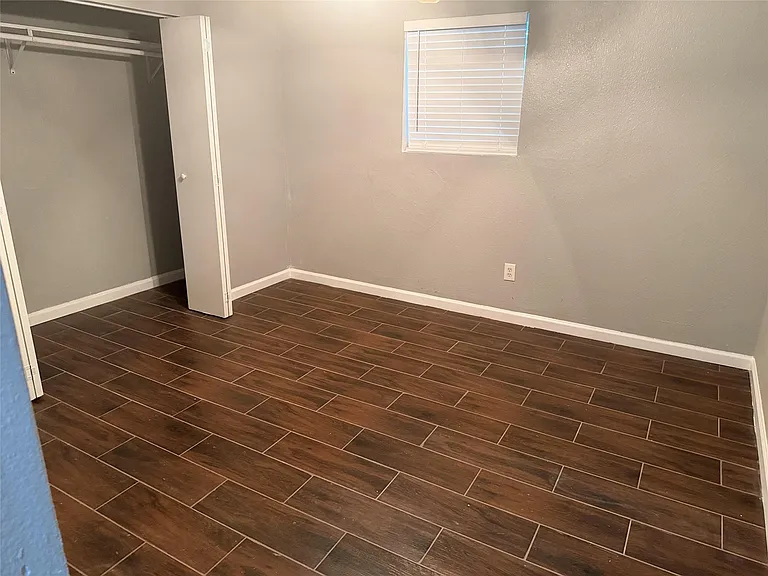 4711 Beechaven St — Photo 4