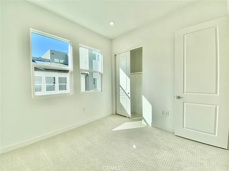 1110 Urbana St — Photo 20