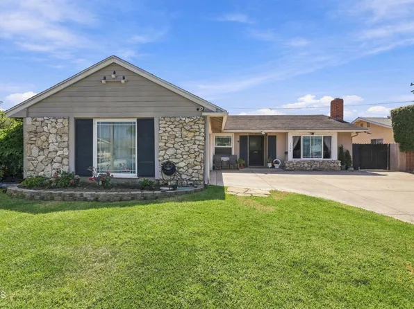 1300 Bluebell St, Oxnard, CA 93036