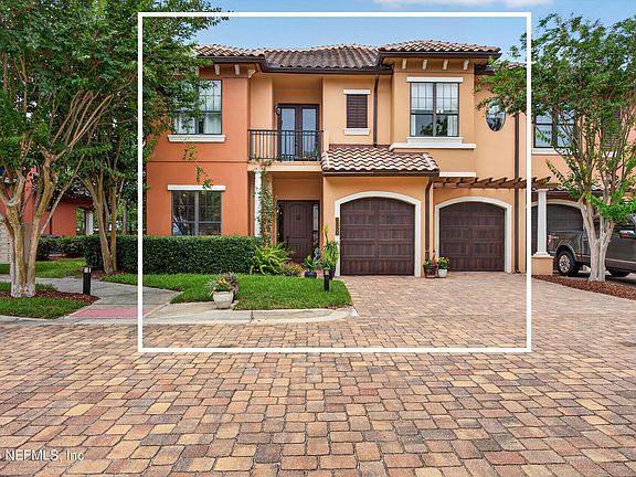 3rd image of 8850 LA TERRAZZA Place