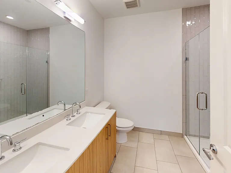 101 N Meridian — Photo 185