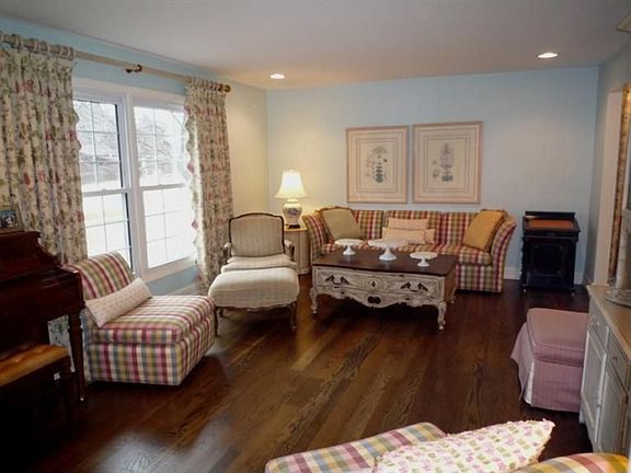 Gorgeous Hardwood floors