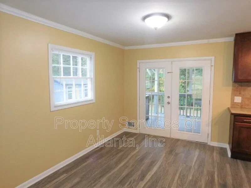 Plantation Pines — Photo 4