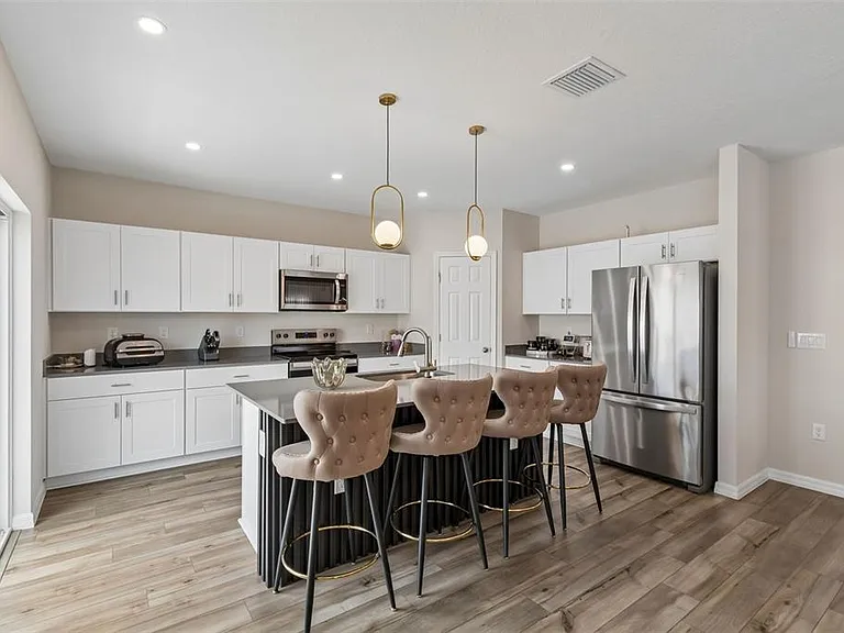 4023 Gardenia Ave — Photo 17