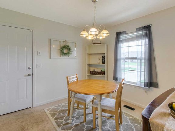 4th image of 616 Thornton Dr