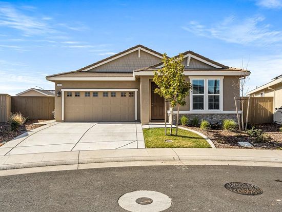1281 Swallowtail Dr, Roseville, CA 95747