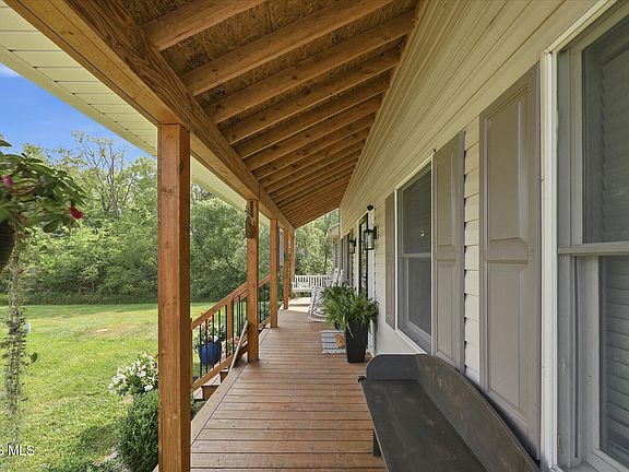 5th image of 16056 W Smith Rd
