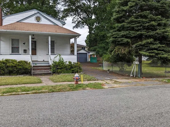 716 Tiffany Ave, River Vale, NJ 07675