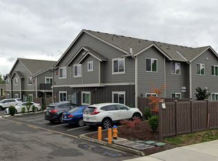 15713 35th Ave W #B101, Lynnwood, WA 98087