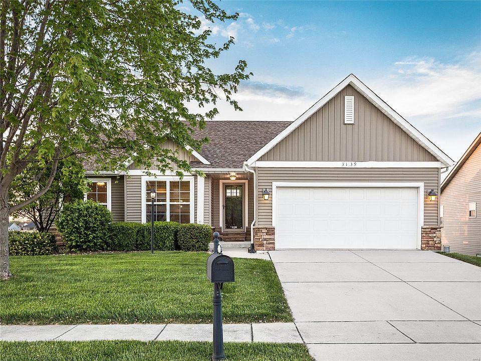 1st image of 3139 Alexandria Dr