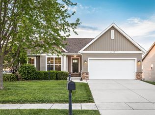 3139 Alexandria Dr, Glen Carbon, IL 62034