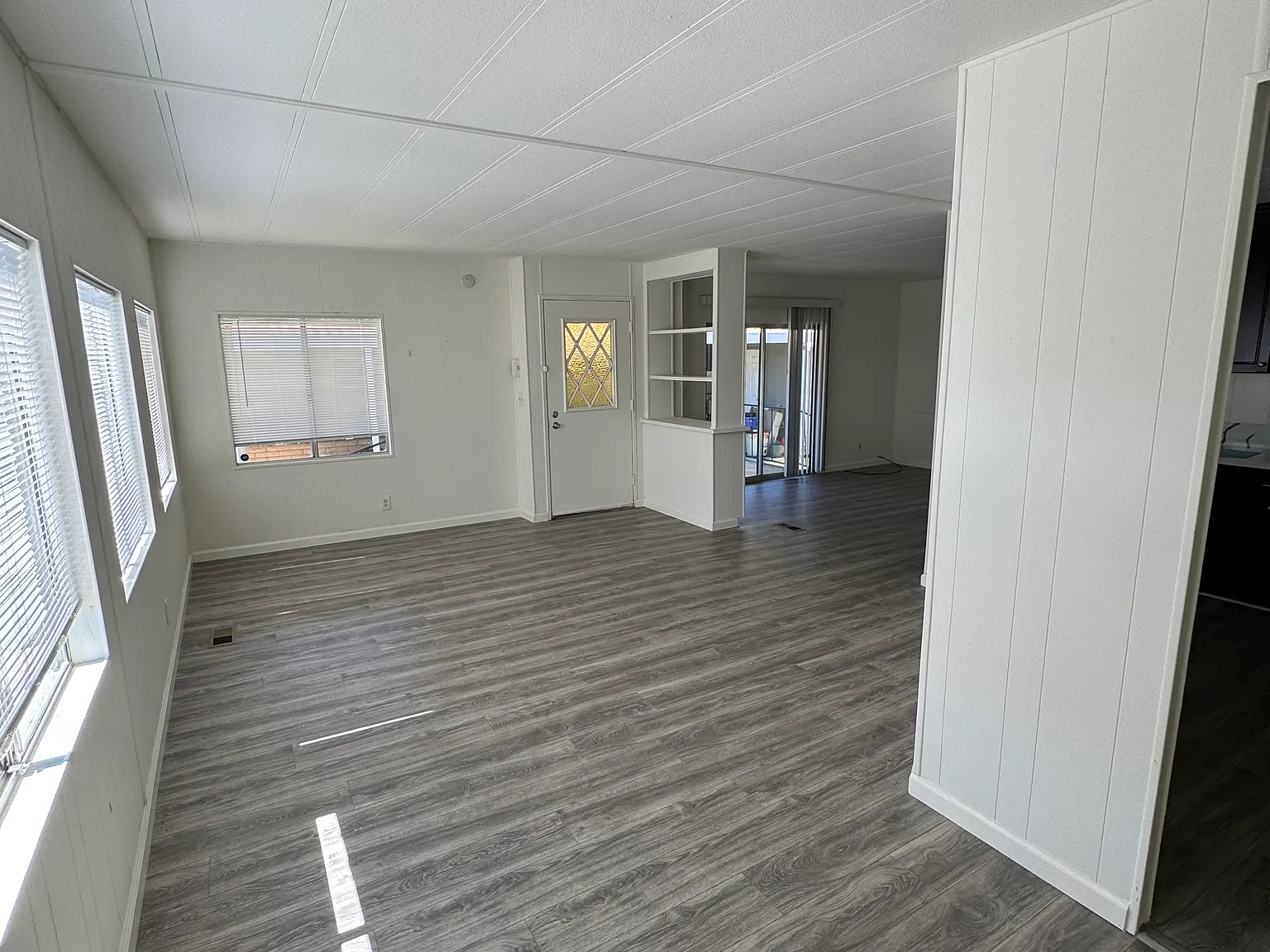2 bed, 2.0 bath, 1152 sqft, $3,300 — Photo 4