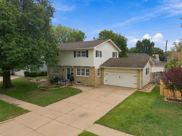 7005 E Magill Ln, Wichita, KS 67206