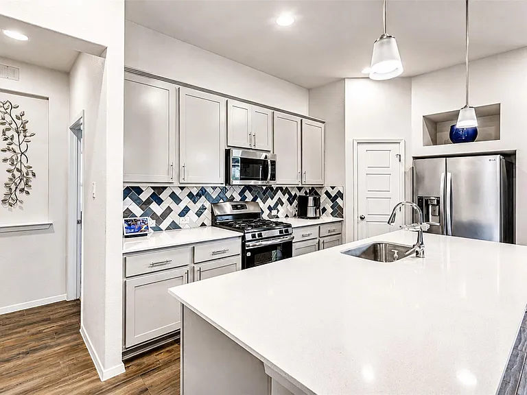 13701 Ronald W Reagan Blvd #34 — Photo 17
