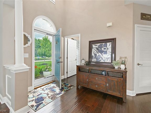 5th image of 34005 Hickory Ct