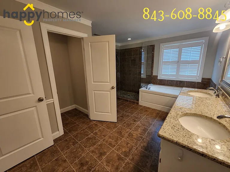 8709 Dover Creek St — Photo 17