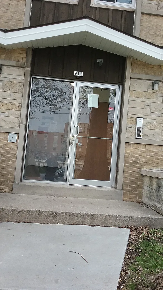 Building Photo - 911 N 24th St