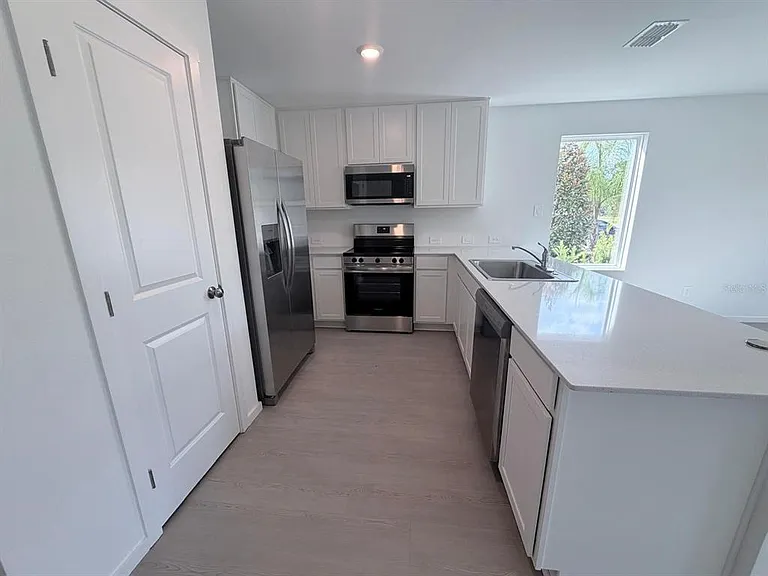 1207 Orion St — Photo 5