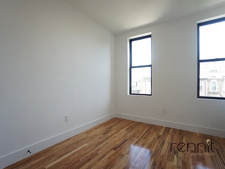 38 Cornelia St #2 — Photo 14