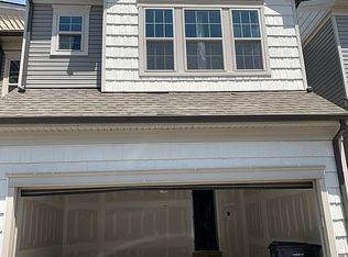 32 Addison Ln, Malvern, PA 19355