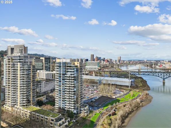 3570 S River Pkwy Unit 1205, Portland, OR 97239