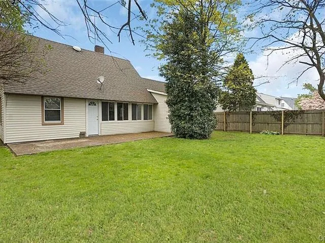 26 Carriage Ln — Photo 2