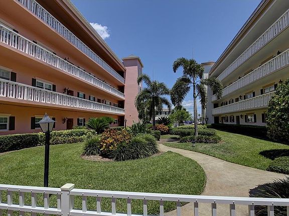 3rd image of 139 Bluff View Dr APT 108