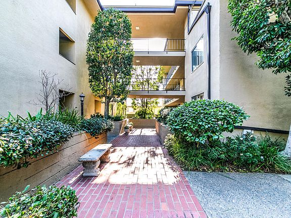 3rd image of 380 S Orange Grove Blvd APT 12